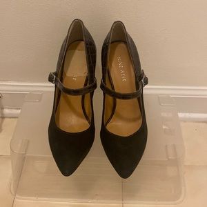 Nine West - size 6.5 dark gray suede/leather 3.75” heel